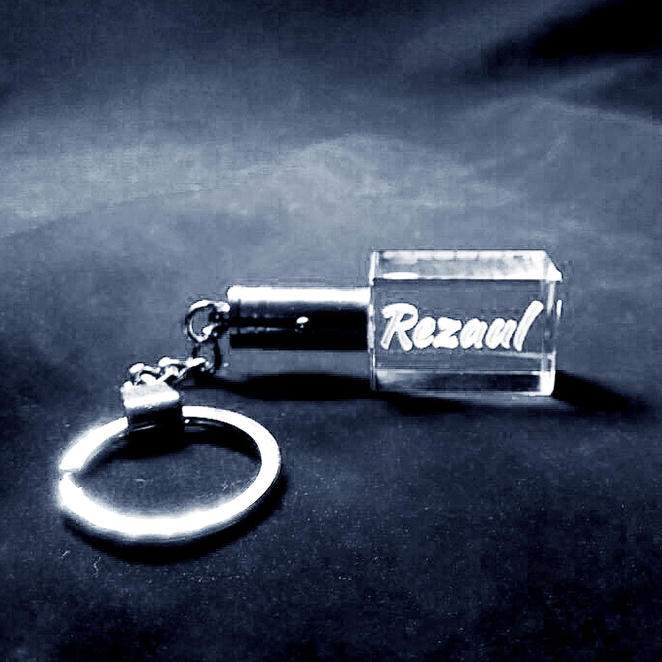 3d laser engraved personalized rectangle crystal keychain