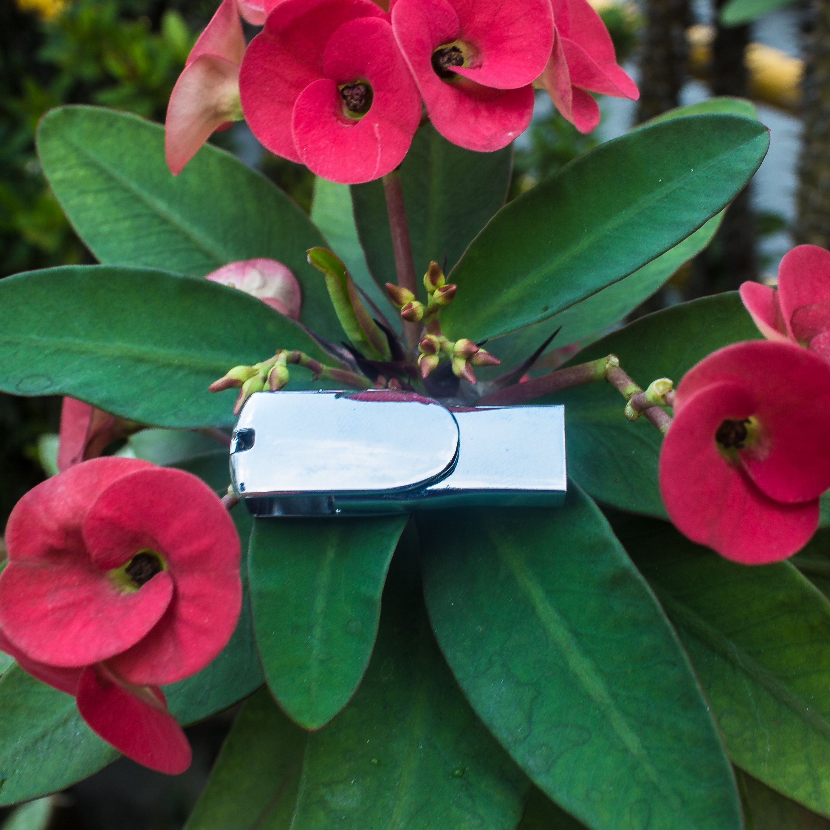 customized-logo-branded-engraved-metal-compaq-pen-drive
